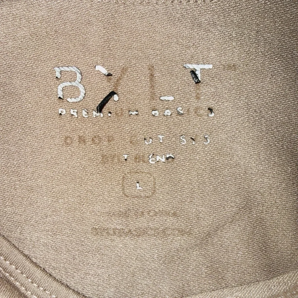Sold - Picture 3 of 7